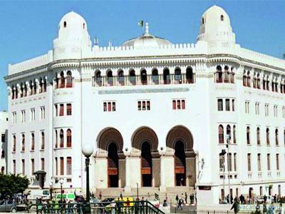 Les grévistes d'Algérie Poste défient la tutelle                                    Ils réclament le départ du DG et du syndicat de l'entreprise