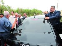 La contestation revendique son départ immédiat                                    Procès en règle contre Belkhadem