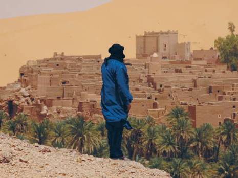 Retour à la terre                                    Architecture. Une révolution contemporaine très ancienne