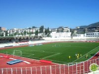 La pose de la nouvelle pelouse du stade de Tizi-Ouzou 