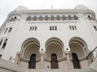 grève des postiers                                    La direction lâche du lest