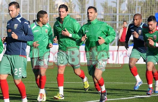 MCA : Menad : «Avec un tel jeu, j'aurais refusé de jouer Dortmund car on aurait bu la tasse»