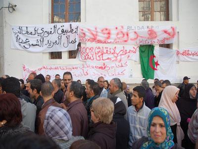 Algérie Poste victime de l'obligation de service public '                                    La grève des postiers se poursuit