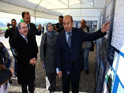 Plus de 22 000 logements LPL pour «les plus démunis» d'Alger                                    Les travaux de réalisation ont été lancés hier par le wali