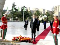 M. Rajoy se recueille à la mémoire des martyrs de la guerre de libération au sanctuaire des Martyrs