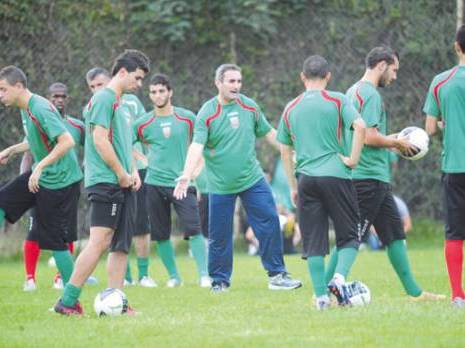Le Doyen en rodage                                    Mouloudia d'Alger