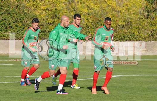 MCA : Menad : «Après ce match face à Vitesse, j'ai en tête l'équipe qui affrontera Tlemcen»