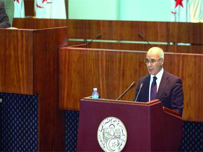 Polémique à l'APN                                    Débats contradictoires, généralistes et man'uvre politique autour de la nouvelle loi en projet sur les hydrocarbures