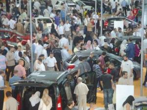 2012, une année «Fructueuse»                                Les concessionnaires continuent d'enregistrer des records de ventes