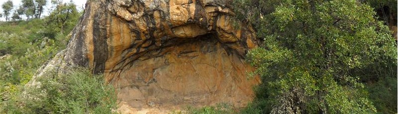 تيزي وزو - Abri sous roche d’Ifri N’Dla	(Commune de Ifigha, Wilaya de Tizi Ouzou)
