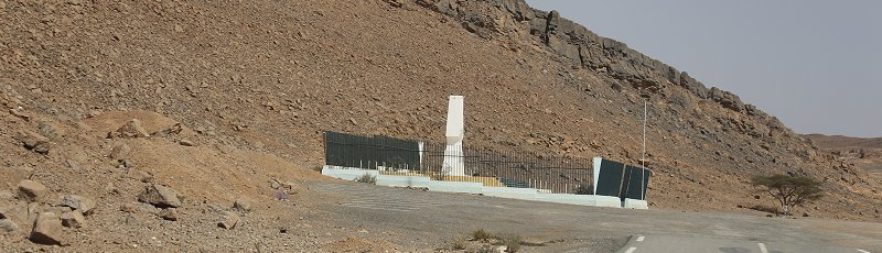 Algérie - Mémorial des martyrs Colonel Lotfi et Commandant Faradj et leurs compagnons	(Commune de Béchar, Wila