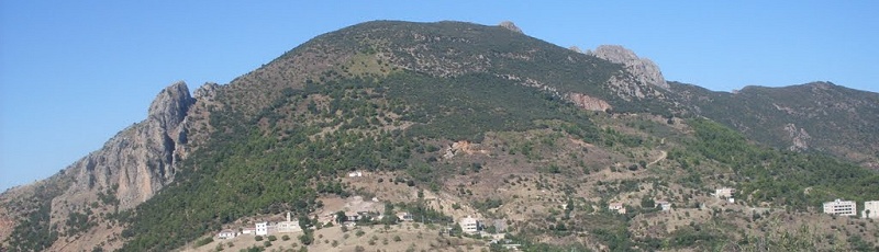 Algérie - Azrou Iflane	(Commune de Béni-Ourtilane, Wilaya de Sétif)