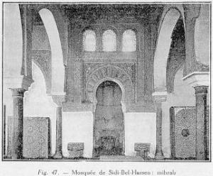 Mosquée de Sidi Bel Hassen (XIIIème siècle), au mirhab qui repose sur des colonnes en onyx.