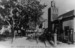 Mosquée de Sidi Bellahssen et place d'Alger