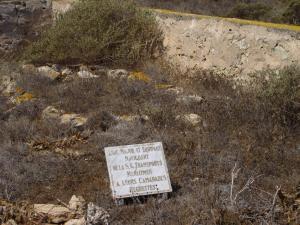 ILES HABIBAS, LE CIMETIERE