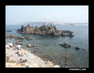Petite plage de l'île de Rachgoun