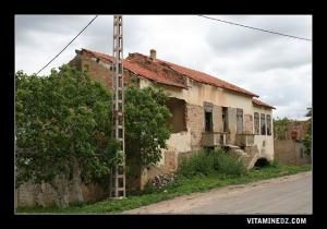 Maison coloniale entre Tedmaya et Siga