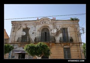 Maison de style colonial au village de Chaabat El ham ex- Laferrière