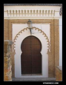 L'entrée de la mosquée de Sidi El Haloui .