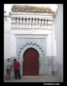 L'entrée de la mosquée de Sidi El Yeddoune