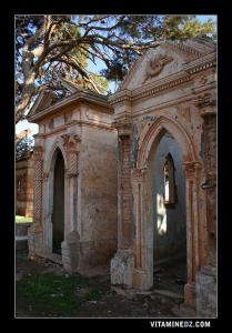 Cimetière chrétien de Gdyel ex- Saint Cloud : Caveau de la Famille Tizon