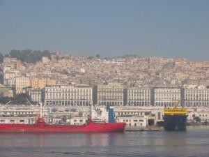 Vue sur le port d'Alger
