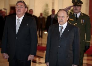 Algeria's President Abdelaziz Bouteflika (R) and his Cuban counterpart