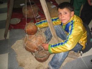 أطفال بالمكتبة العمومية لمدينة  دراع قبيلة  (12)