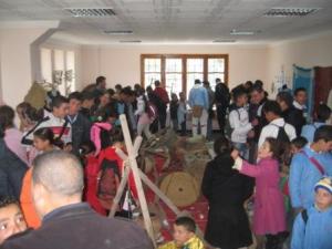 أطفال بالمكتبة العمومية لمدينة  دراع قبيلة  (14)