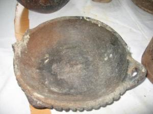 أواني خزفية قديمة بالمكتبة العمومية لمدينة  دراع قبيلة  7