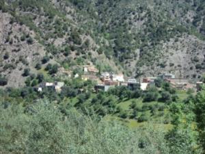 منظر لقرية  كريمة  انطلاقا من  المروج