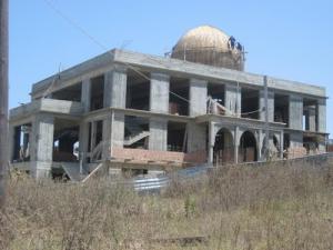 مسجد  الصفصاف  في مرحلة البناء (بلدية تيجلابين)