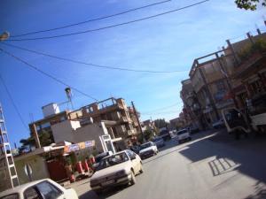 شارع بوسط مدينة  العشير