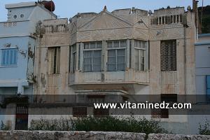 مباني من العهد الإستعماري بقرية بني صاف