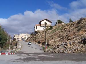 عند الخروج من قرية  غيلاسة