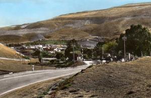 الطريق المؤدي إلى محطة السكة الحديدية لبلدية  منصورة