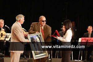 L’association Al Manara de Miliana, dirigée par Mohamed Landjerit aux cérémonies de cloture de Tlemcen 2011