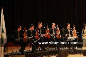 Orchestre accompagnant Lila Borsali aux Cérémonies de clôture de Tlemcen capitale de la culture islamique 2011 (24/04/2012)