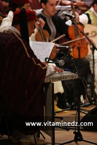 L\'Orchestre Maghrébin, dirigé par Rachid Guerbas aux Cérémonies de clôture de Tlemcen capitale de la culture islamique 2011 (24/04/2012)