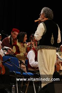 L\'Orchestre Maghrébin, dirigé par Rachi Guerbas aux Cérémonies de clôture de Tlemcen capitale de la culture islamique 2011 (24/04/2012)