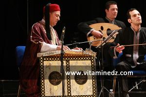 L\'Orchestre Maghrébin, dirigé par Rachi Guerbas aux Cérémonies de clôture de Tlemcen capitale de la culture islamique 2011 (24/04/2012)