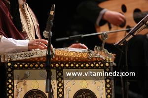 L\'Orchestre Maghrébin, dirigé par Rachi Guerbas aux Cérémonies de clôture de Tlemcen capitale de la culture islamique 2011 (24/04/2012)