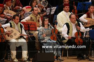 L\'Orchestre Maghrébin, dirigé par Rachi Guerbas aux Cérémonies de clôture de Tlemcen capitale de la culture islamique 2011 (24/04/2012)