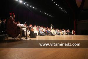 L\'Orchestre Maghrébin, dirigé par Rachi Guerbas aux Cérémonies de clôture de Tlemcen capitale de la culture islamique 2011 (24/04/2012)