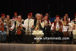 L\'Orchestre Maghrébin, dirigé par Rachid Guarbas aux Cérémonies de clôture de Tlemcen capitale de la culture islamique 2011 (24/04/2012)