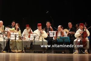 L\'Orchestre Maghrébin, dirigé par Rachi Guerbas aux Cérémonies de clôture de Tlemcen capitale de la culture islamique 2011 (24/04/2012)