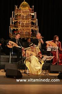 المطربة  ليلى برصالي  خلال  الحفل الإختتامي لفعاليات  تلمسان عاصمة الثقافة الإسلامية 2011  7