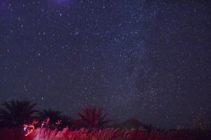 صورة لدرب التبانة بمدينة  جانت