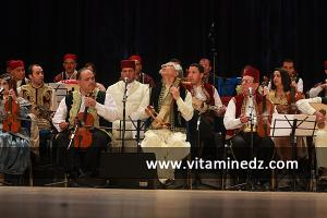 L'Orchestre Maghrébin, dirigé par Rachid Guerbas aux Cérémonies de clôture de Tlemcen capitale de la culture islamique 2011 (24/04/2012)
