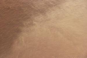 الرمال بضواحي مدينة 